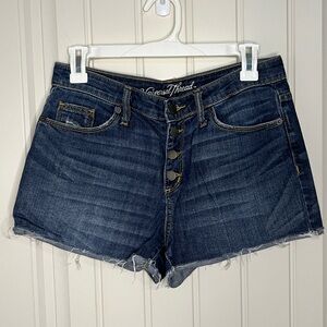 Universal thread size 6/28R denim shorts